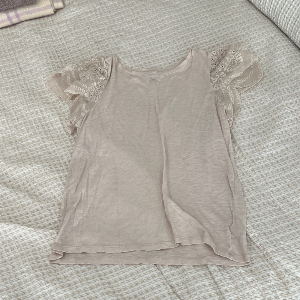 Express Lace Sleeve Blouse in Soft Cream